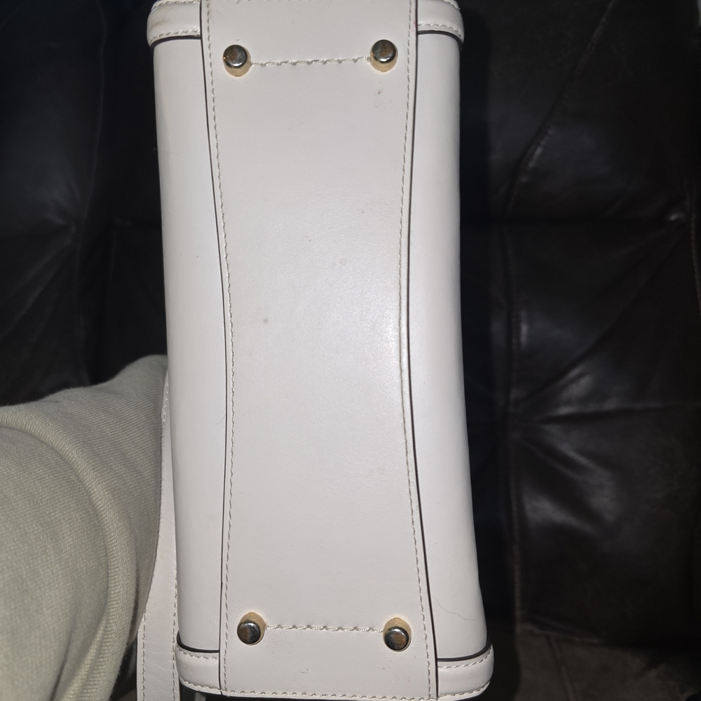 Coach Off-White Leather Satchel with Gold Accents - Picture 4 of 5